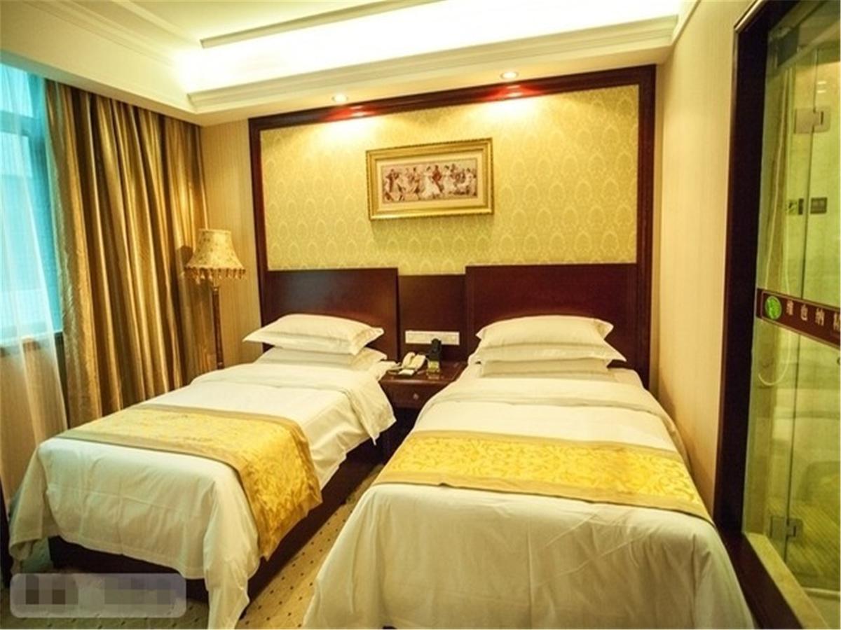 Vienna Hotel Guangzhou Airport Exteriör bild