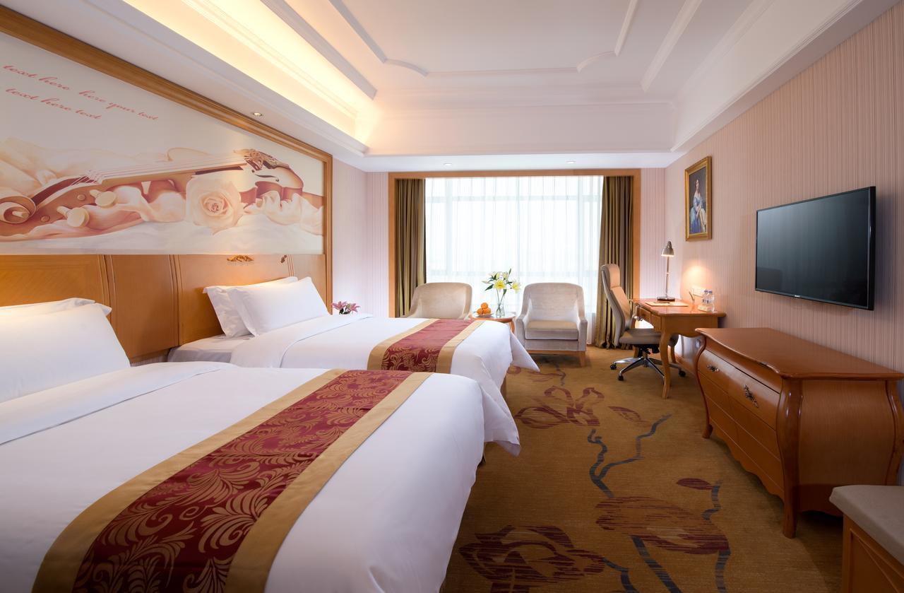 Vienna Hotel Guangzhou Airport Exteriör bild